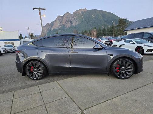 2022 Tesla Model Y Performance Dual Motor All-Wheel Drive