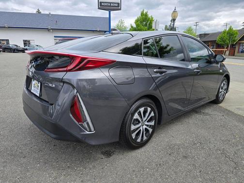 Magnetic Gray Metallic 2021 Toyota Prius Prime XLE