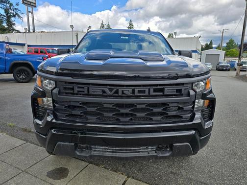 Black 2026 Chevrolet Silverado 1500 Custom Trail Boss