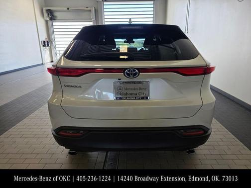 2023 Toyota Venza LE