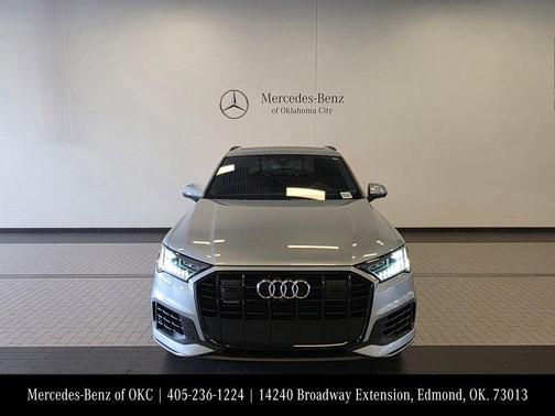 2023 Audi Q7 55 Premium