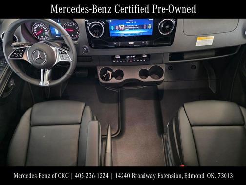 2025 Mercedes-Benz Sprinter 2500 144 WB Standard Roof Passenger