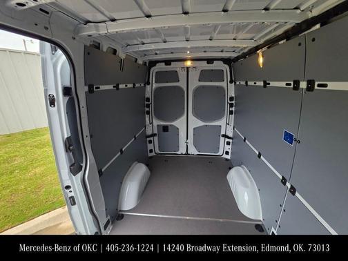 Arctic White 2026 Mercedes-Benz Sprinter 2500 Standard Roof