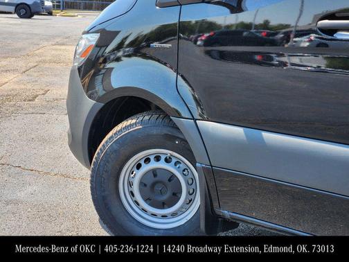 2024 Mercedes-Benz eSprinter 2500 170 WB High Roof Cargo