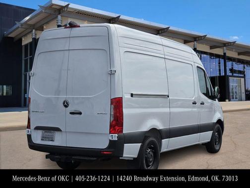 2024 Mercedes-Benz eSprinter 2500 170 WB High Roof Cargo
