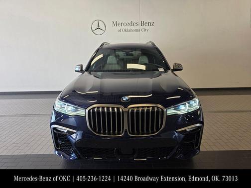 2021 BMW X7 M50i
