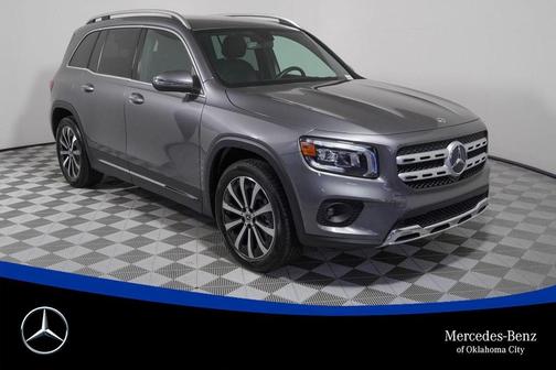 Photo 1 of 33 of 2021 Mercedes-Benz GLB 250 Base 4MATIC