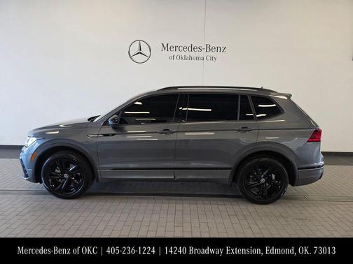 2024 Volkswagen Tiguan 2.0T SE R-Line Black
