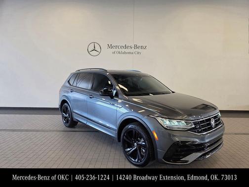 2024 Volkswagen Tiguan 2.0T SE R-Line Black