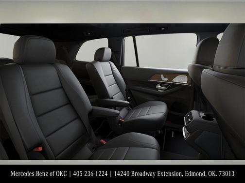 2025 Mercedes-Benz GLS 450 4MATIC