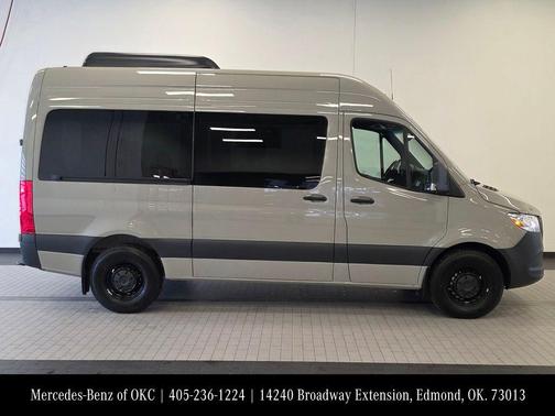 2025 Mercedes-Benz Sprinter 2500 144 WB Standard Roof Passenger