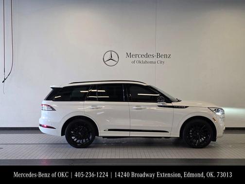 Pristine White 2023 Lincoln Aviator Reserve AWD