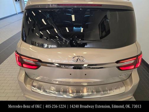 2024 INFINITI QX80 