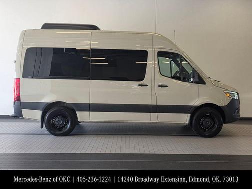 2025 Mercedes-Benz Sprinter 2500 144 WB Standard Roof Passenger