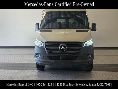 2025 Mercedes-Benz Sprinter 2500 144 WB Standard Roof Passenger