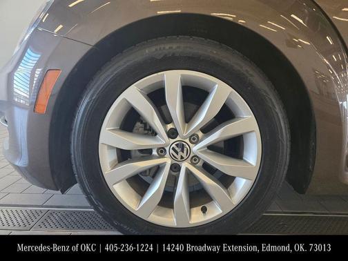 2013 Volkswagen Beetle 2.0L TDI