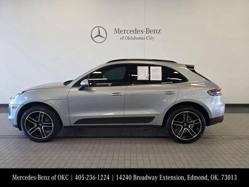 2021 Porsche Macan Base