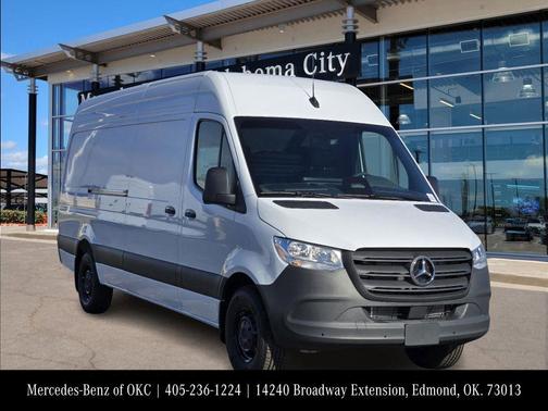 Arctic White 2025 Mercedes-Benz Sprinter 2500 170 WB