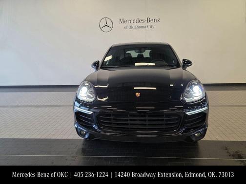 2017 Porsche Cayenne Platinum Edition