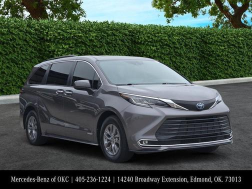 Predawn Gray Mica 2021 Toyota Sienna