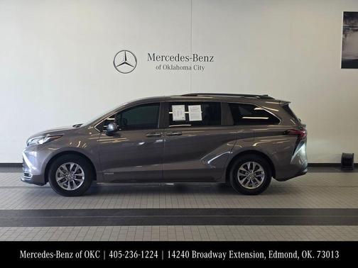 Predawn Gray Mica 2021 Toyota Sienna