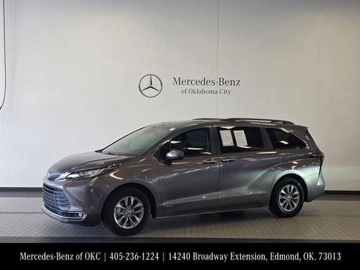 Predawn Gray Mica 2021 Toyota Sienna