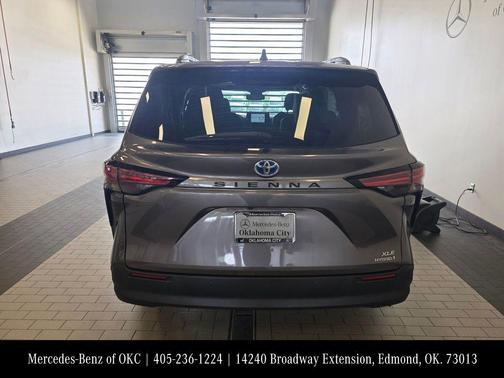 Predawn Gray Mica 2021 Toyota Sienna
