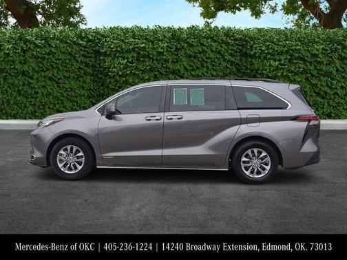 Predawn Gray Mica 2021 Toyota Sienna