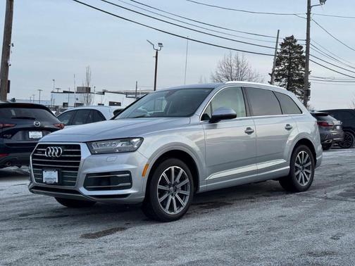 2019 Audi Q7 55 Premium Plus