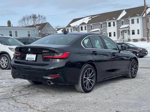 2019 BMW 330 i xDrive