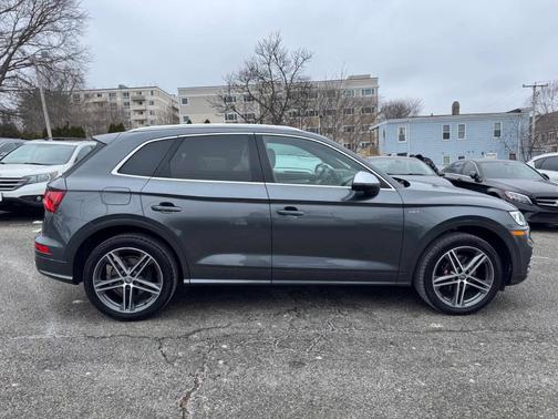 2018 Audi SQ5 3.0T Premium Plus