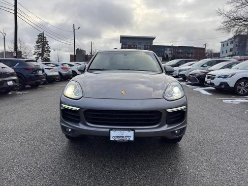 2016 Porsche Cayenne Base