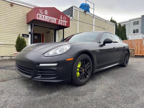 2015 Porsche Panamera S