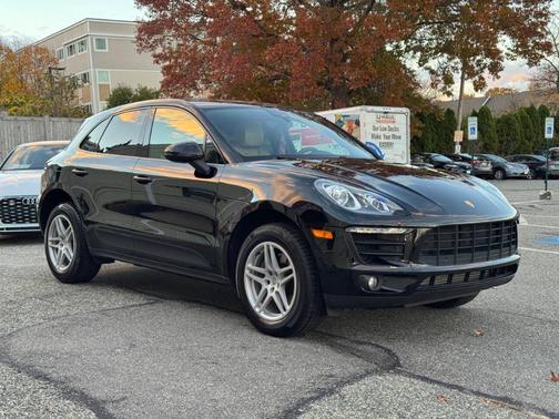 2018 Porsche Macan Base