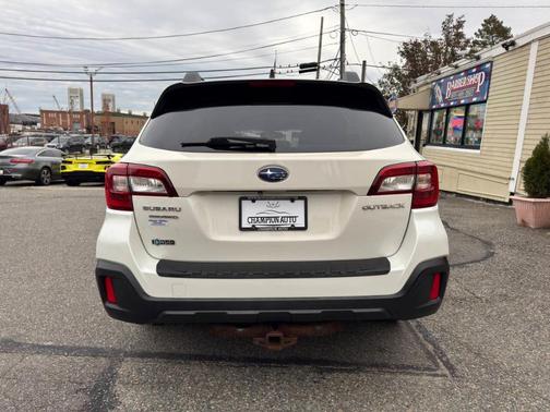 2018 Subaru Outback 2.5i Limited