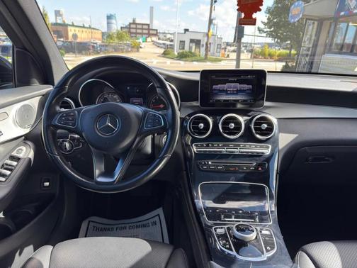 2017 Mercedes-Benz GLC 300 Base 4MATIC