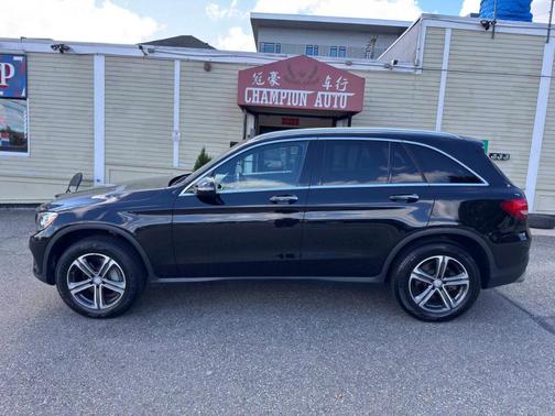 2017 Mercedes-Benz GLC 300 Base 4MATIC