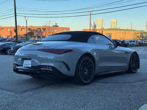 2022 Mercedes-Benz AMG SL 63 Base