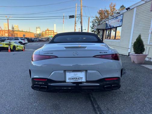 2022 Mercedes-Benz AMG SL 63 Base