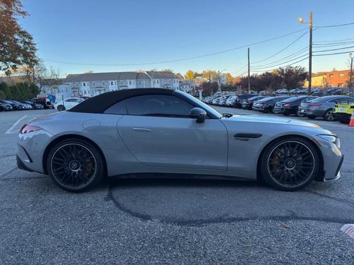 2022 Mercedes-Benz AMG SL 63 Base