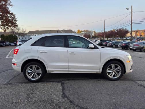 2017 Audi Q3 2.0T Premium