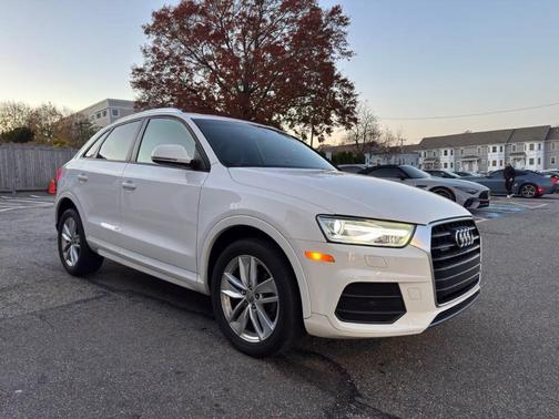 2017 Audi Q3 2.0T Premium