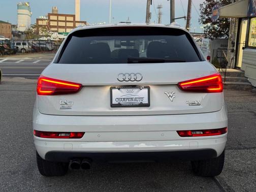 2017 Audi Q3 2.0T Premium