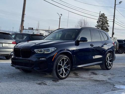 2021 BMW X5 M50i