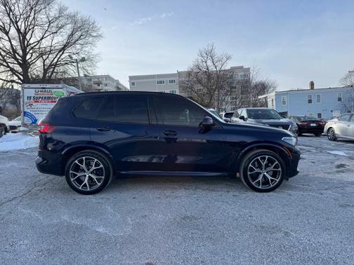 2021 BMW X5 M50i