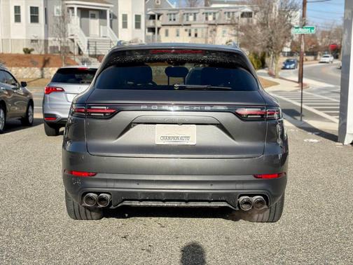 2019 Porsche Cayenne Base