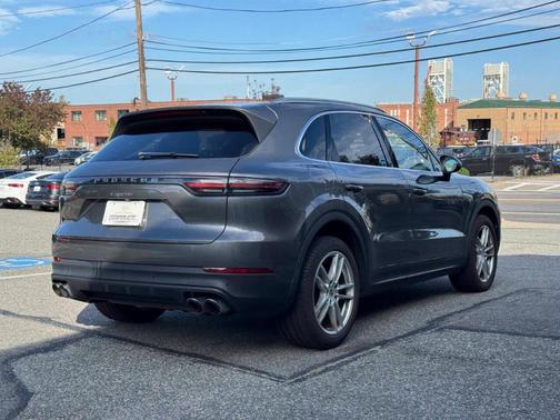 2019 Porsche Cayenne Base