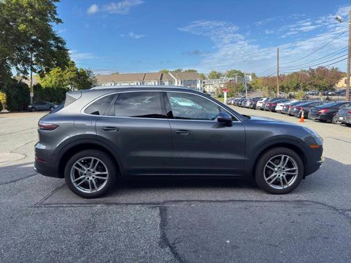 2019 Porsche Cayenne Base