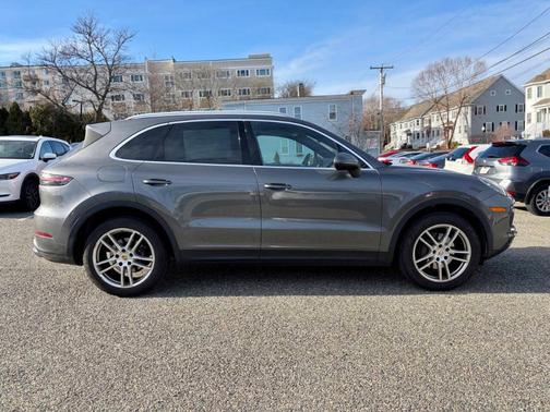 2019 Porsche Cayenne Base