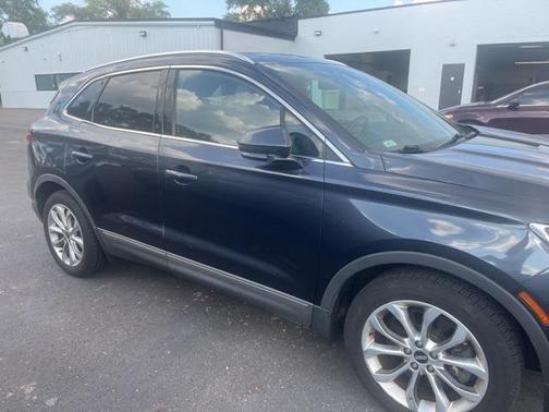 2015 Lincoln MKC Base